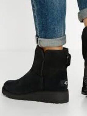 UGG Kristin Black Short Classic Suede Boots Size 10